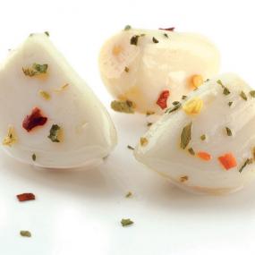 Garlic Cloves - Marinated in Oil, Herbs & Paprika 