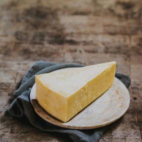 Quicke's Buttery Cheddar